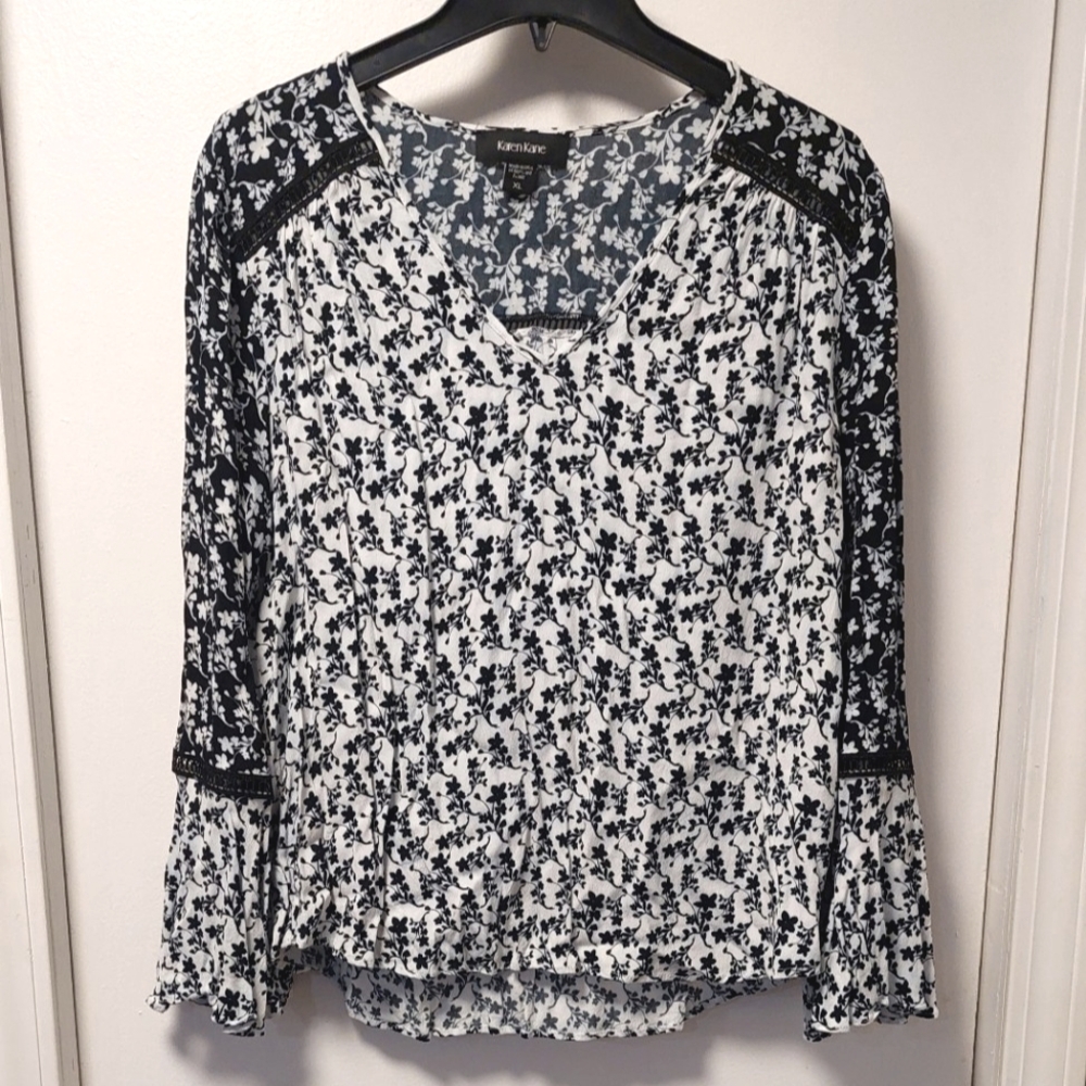 KAREN KANE Black & White Floral V-neck Bell Sleeve Top